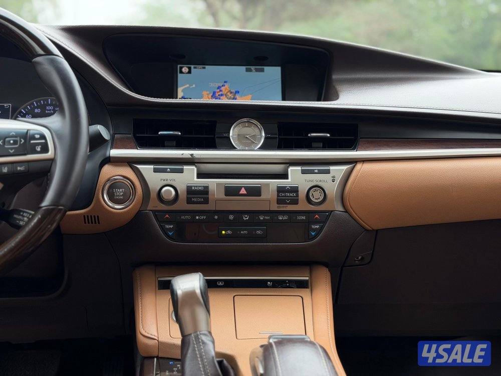 للبيع لكزس ES350 موديل 2018 وارد الساير10