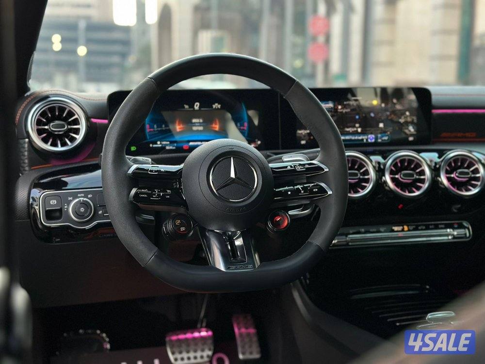 مرسيدسA45S AMG موديل2023 عداد16الف وارد الملا تحت الكفاله+الصيانه5