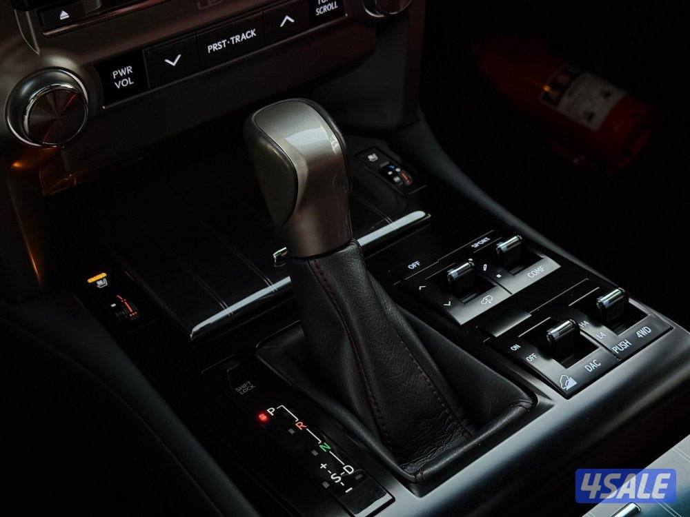 لكزسGX460موديل2021عداد14الف الساير سيرفس منتظم بحاله نادره تحت الكفاله11