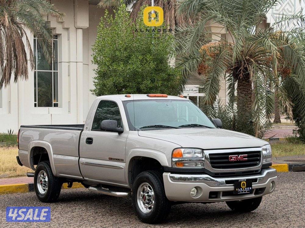للبيع GMC SIERRA SLE 6100 موديل 2004 بحالة الوكاله2