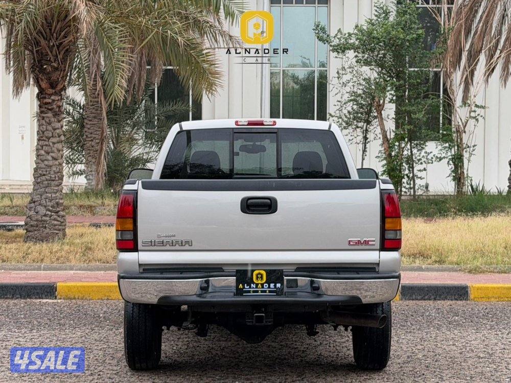للبيع GMC SIERRA SLE 6100 موديل 2004 بحالة الوكاله4