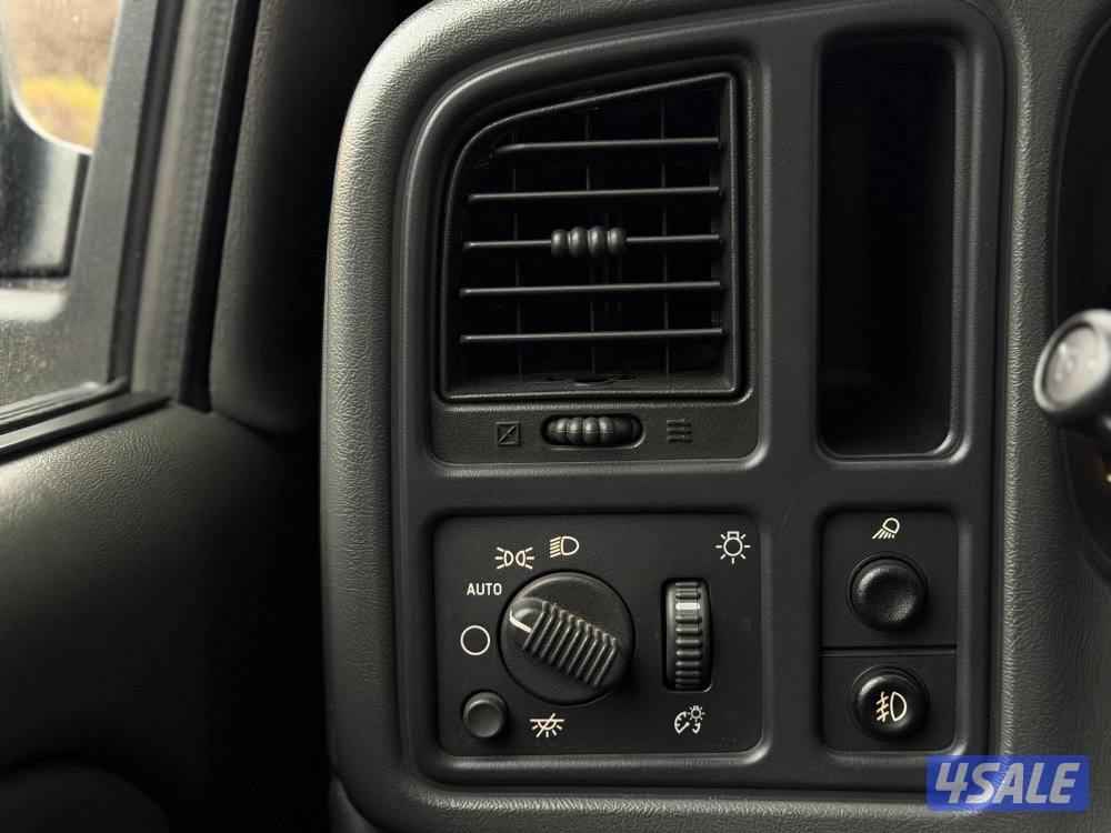 للبيع GMC SIERRA SLE 6100 موديل 2004 بحالة الوكاله14