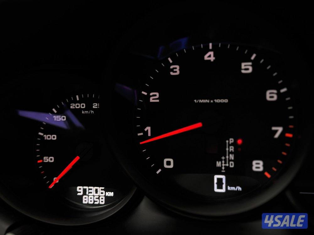 للبيع بورش MACCAN موديل 2020 وارد بهبهاني11