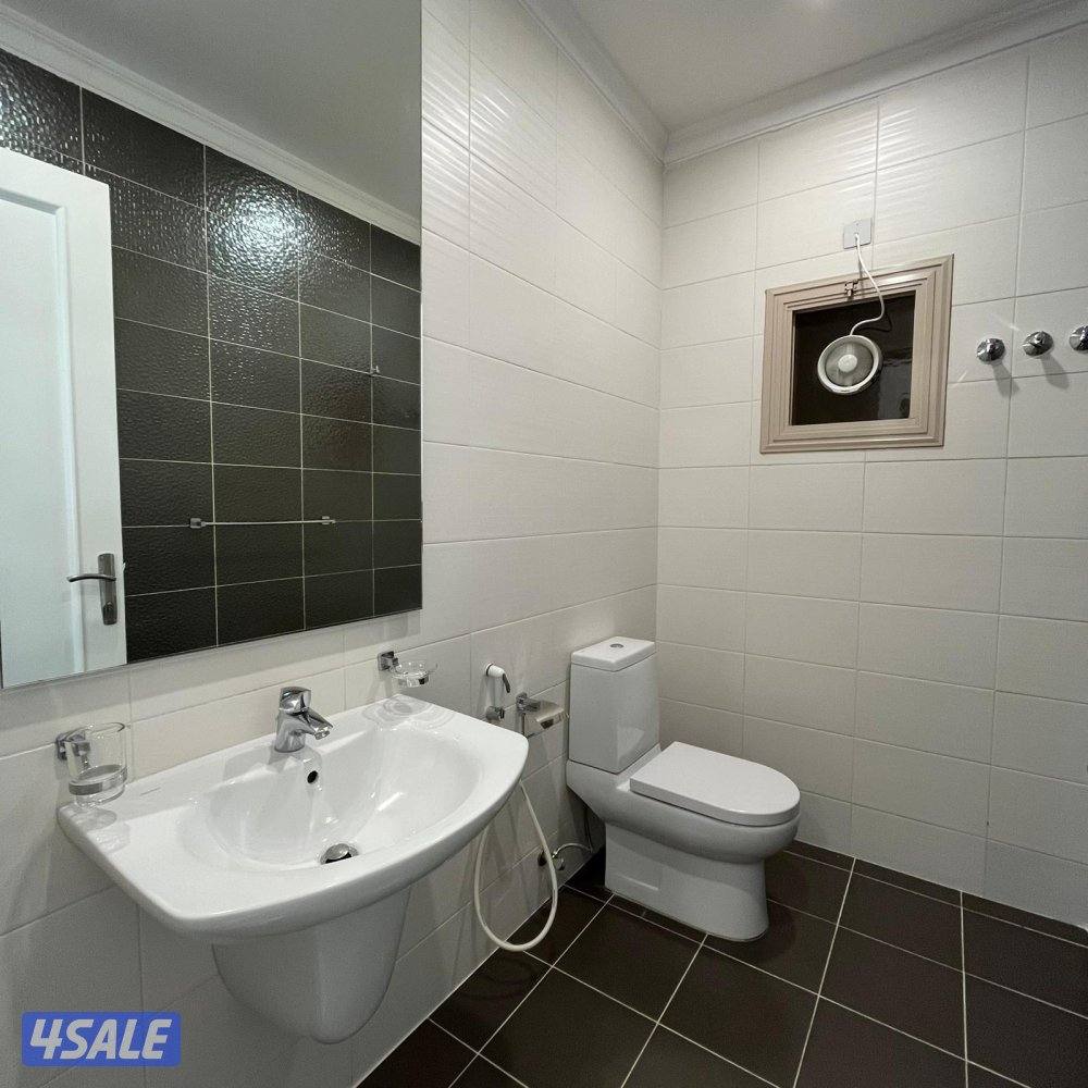 شقة سكنية للإيجار في الصديق .10