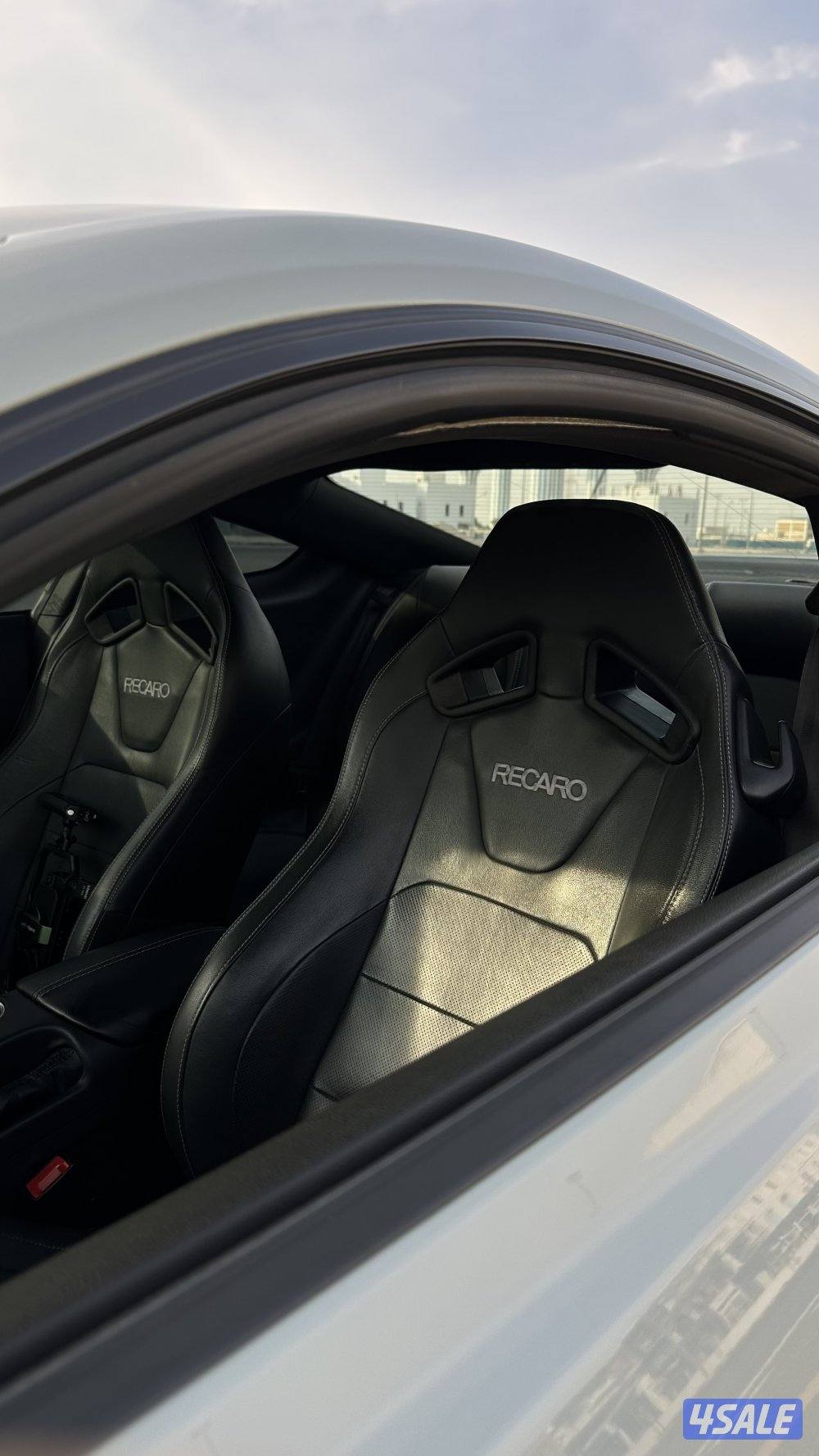 فور موستنق mach111