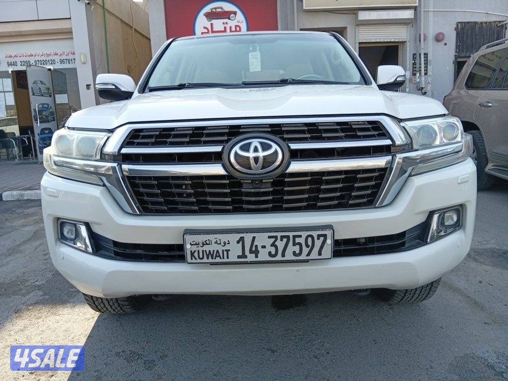 لاند كروزر GX.R وارد قطر موديل 2016 ماشي 421الف قير عادي0