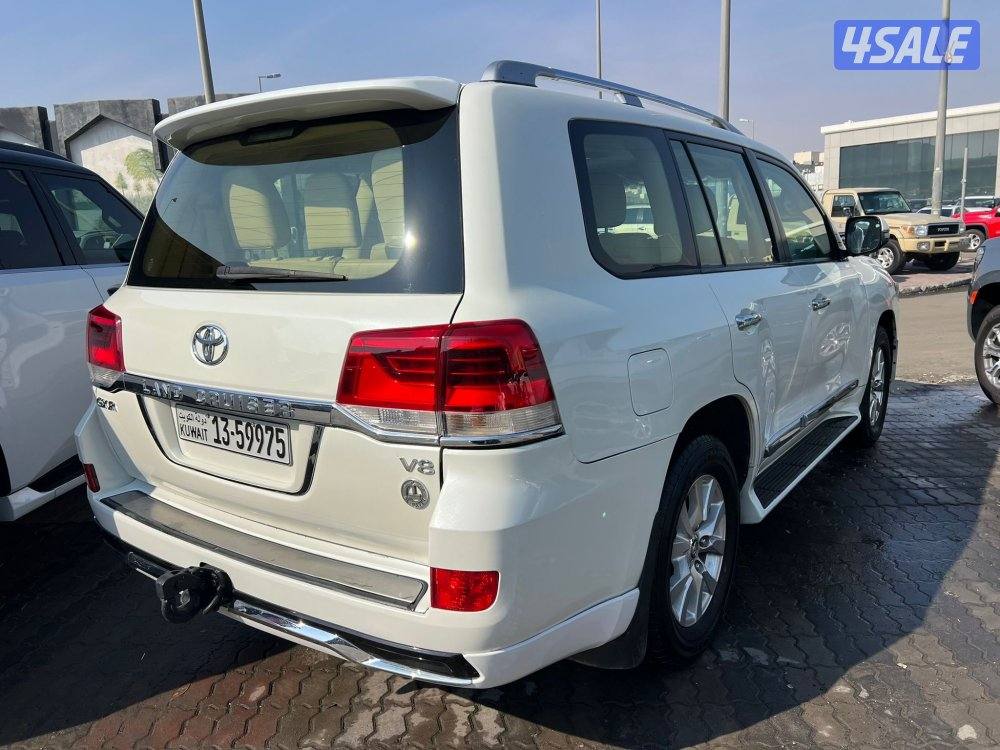 لاندكروزر GXRV81