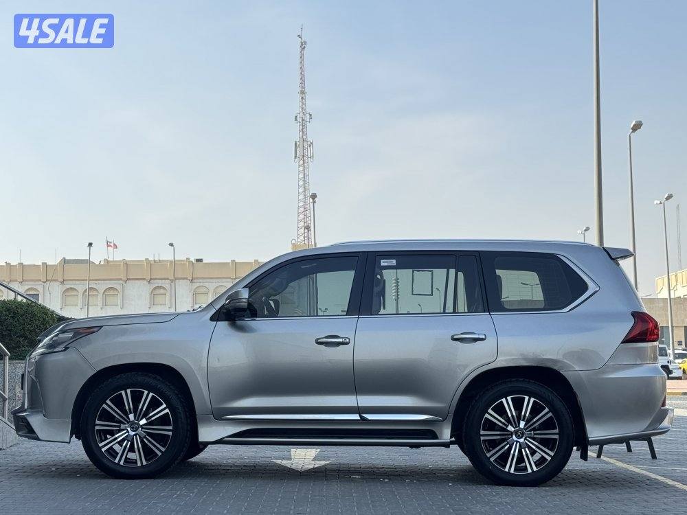 للبيع جيب لكزس LX 570 S موديل 20182
