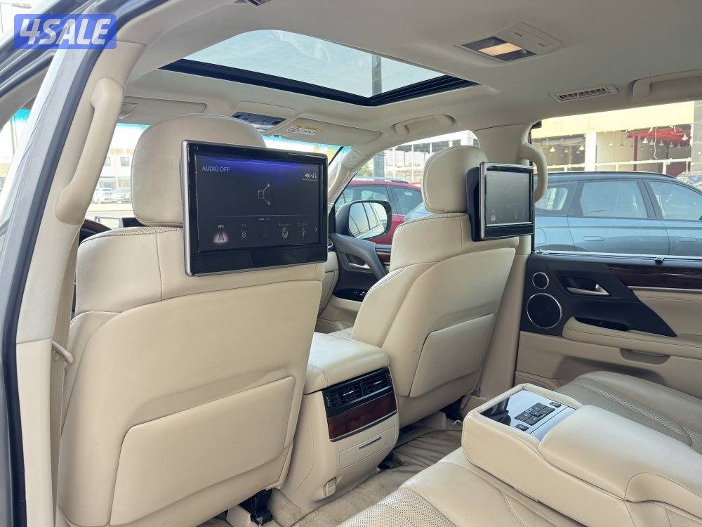 للبيع جيب لكزس LX 570 S موديل 20189