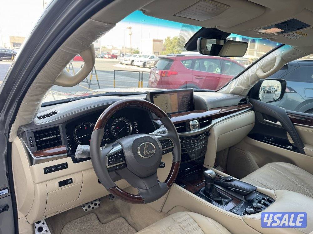 للبيع جيب لكزس LX 570 S موديل 201810