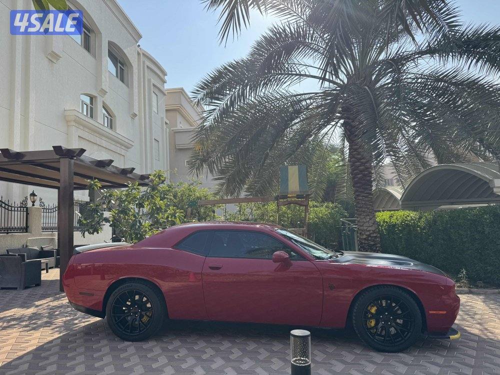 للبيع شالنجر هلكات وكاله الكويت موديل ٢٠١٥ كامله الموصفات عداد ٤٢ الف6