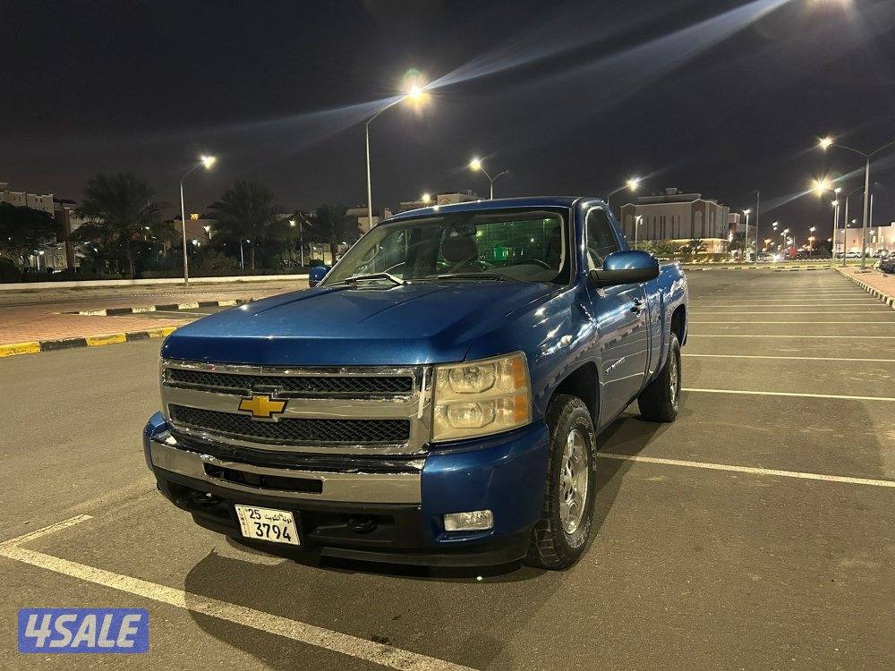 للبيع وانيت سلفرادو ٢٠٠٩1