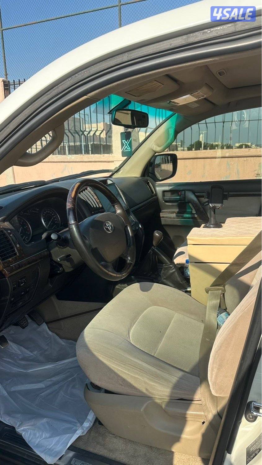 لاندكروز موديل 2010 قير عادي4