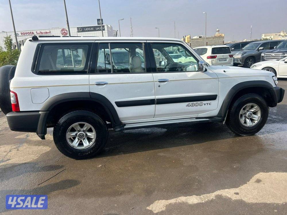 نيسان باترول سفارى موديل 2002 ماشى 505.000 k.m3