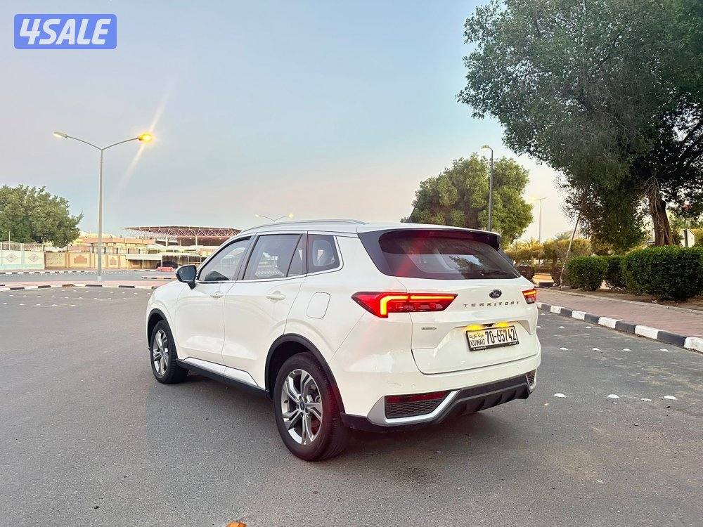 فورد تيريتوري ماشي 745