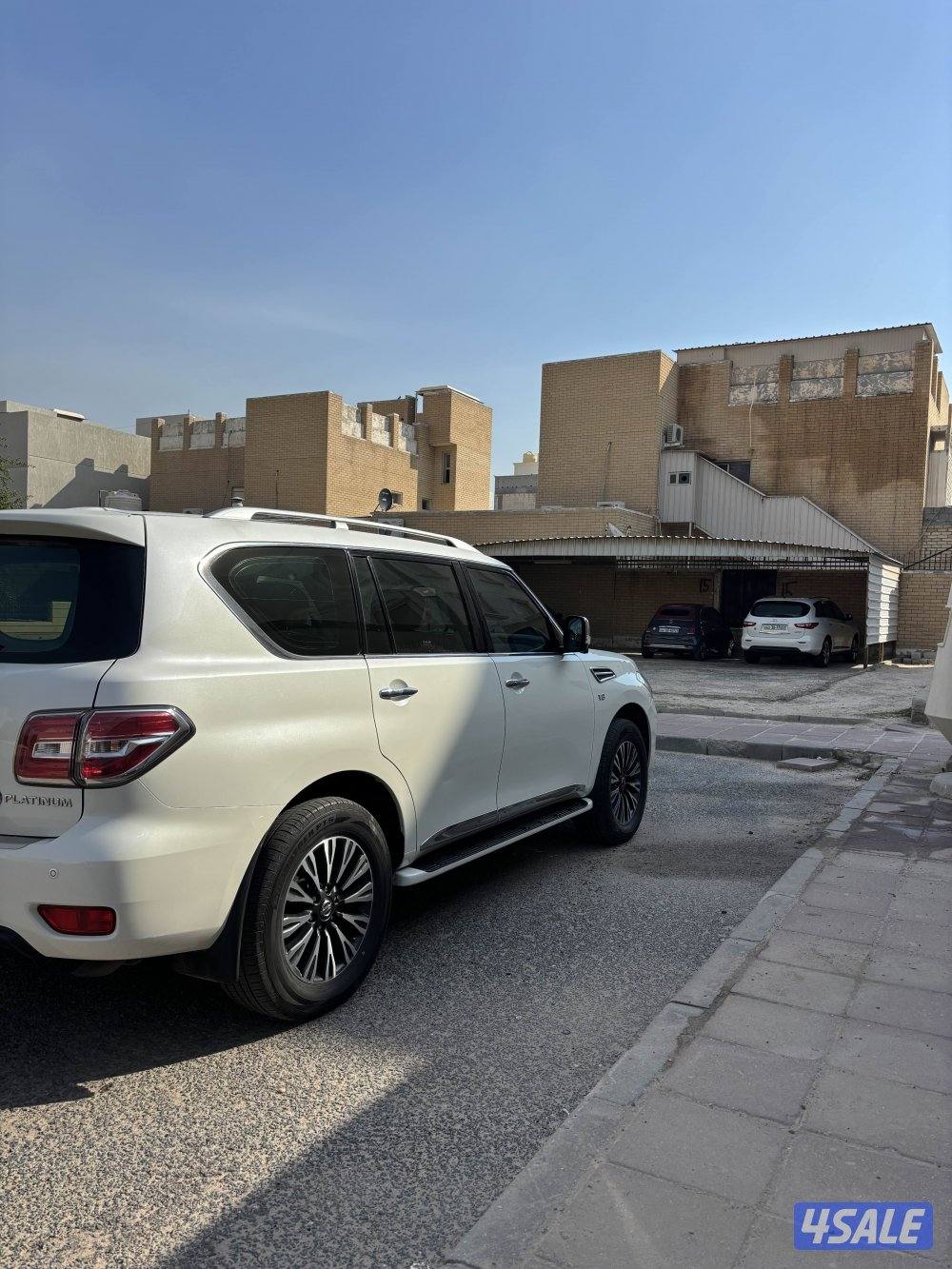 نيسان باترول ابيض 2015 صبغ الوكاله5