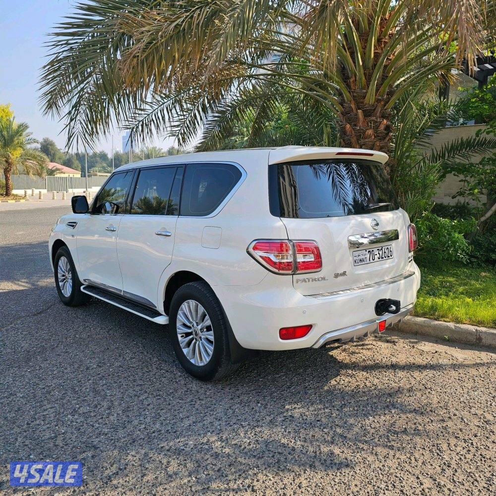 Nissan Patrol Titanium 2017 صبغ الوكالة4