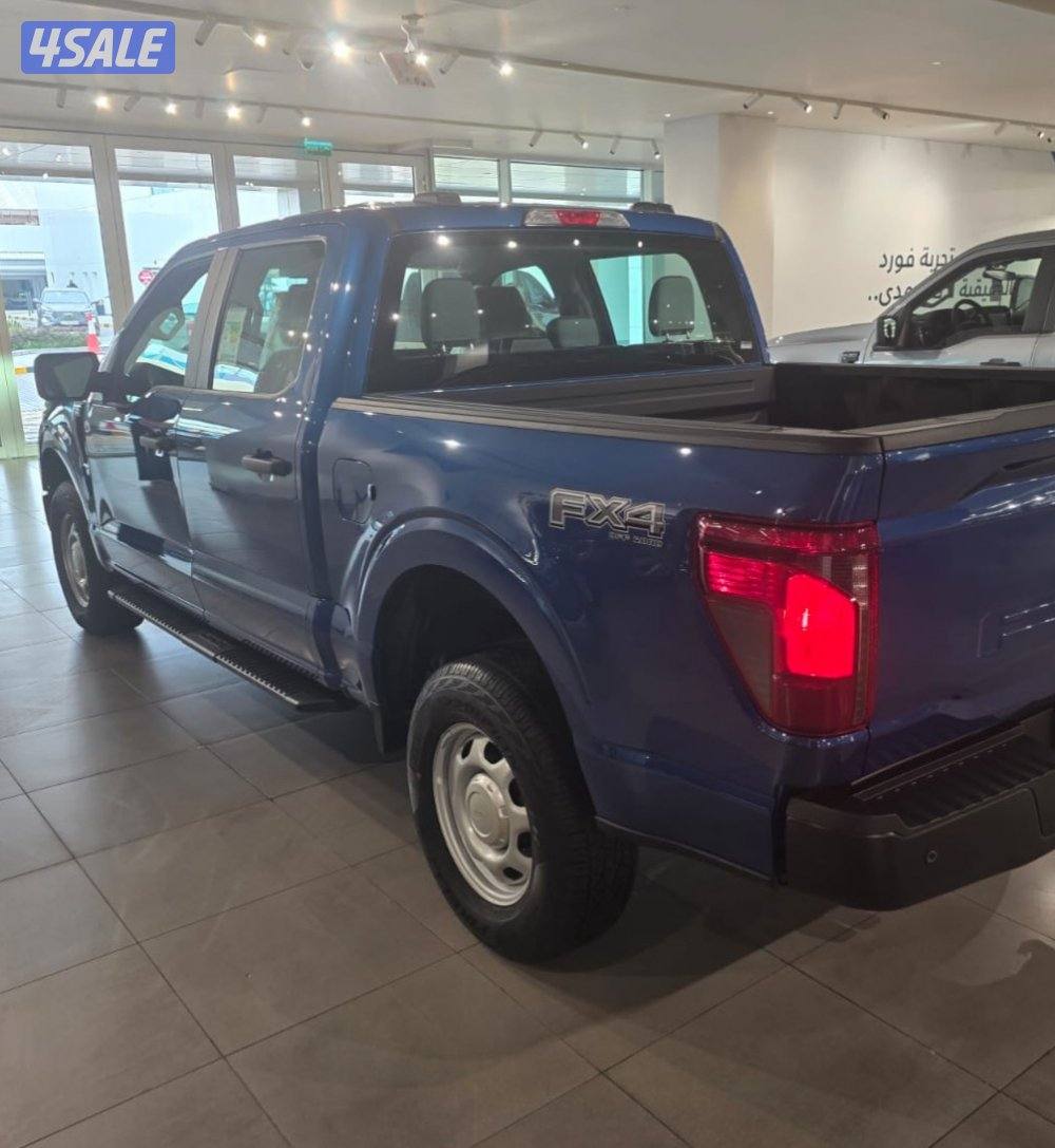 للبيع وانت فورد fx4 موديل 2024 V8 الغانم اصفار صبغ الوكالة2