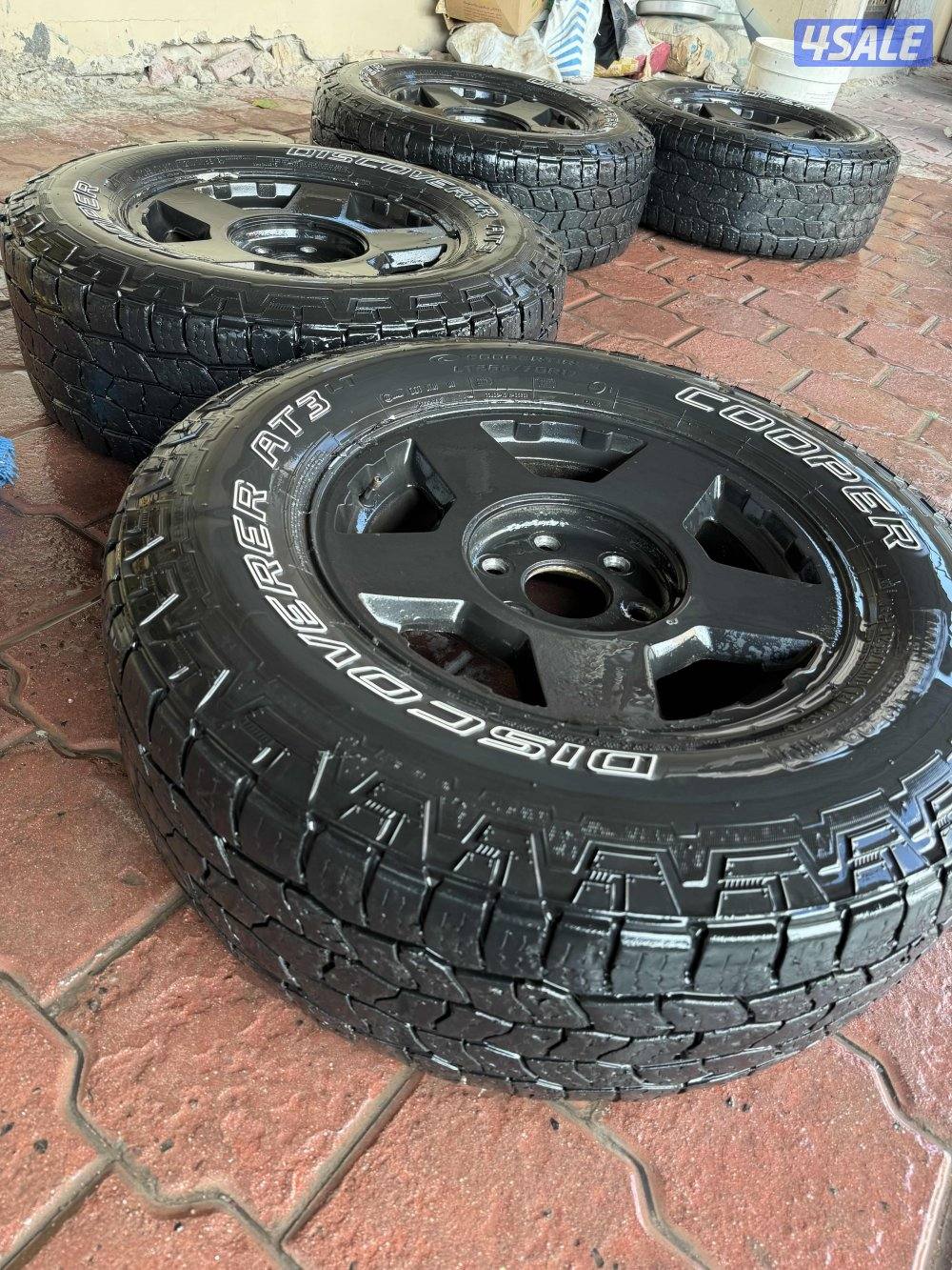 للبيع رنقات اصليه تركب للتاهو واليوكن والدنالي  والاسكلد مع التواير4