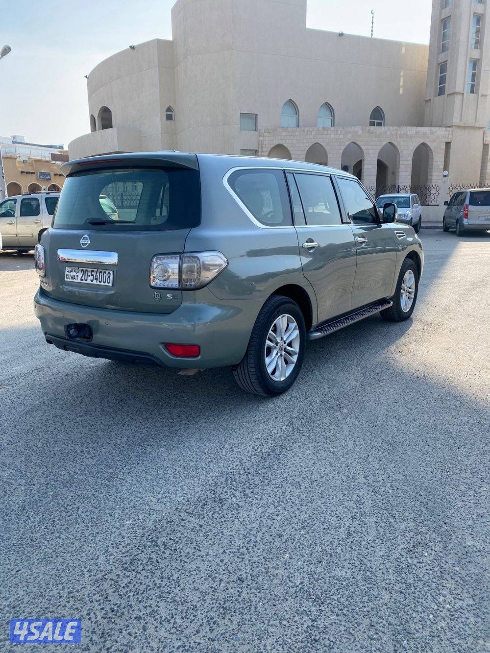 نيسان  باترول موديل 20121