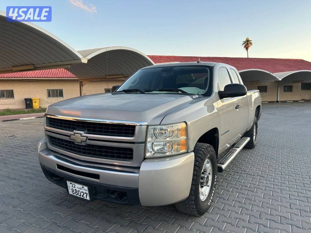 للبيع وانيت سلفرادو ٢٠٠٩ HD1