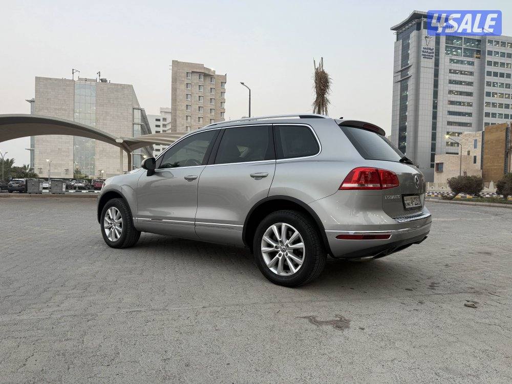 للبيع جيب طوارق موديل 2016 بحالة الوكالة4