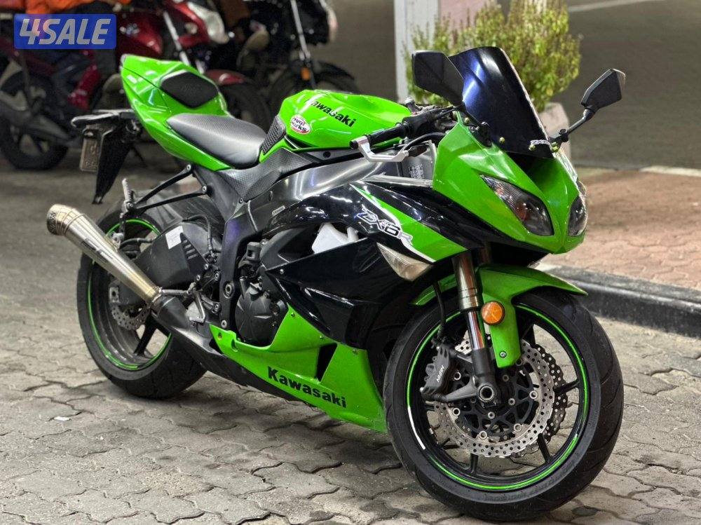 Kawasaki ZX6R 20112