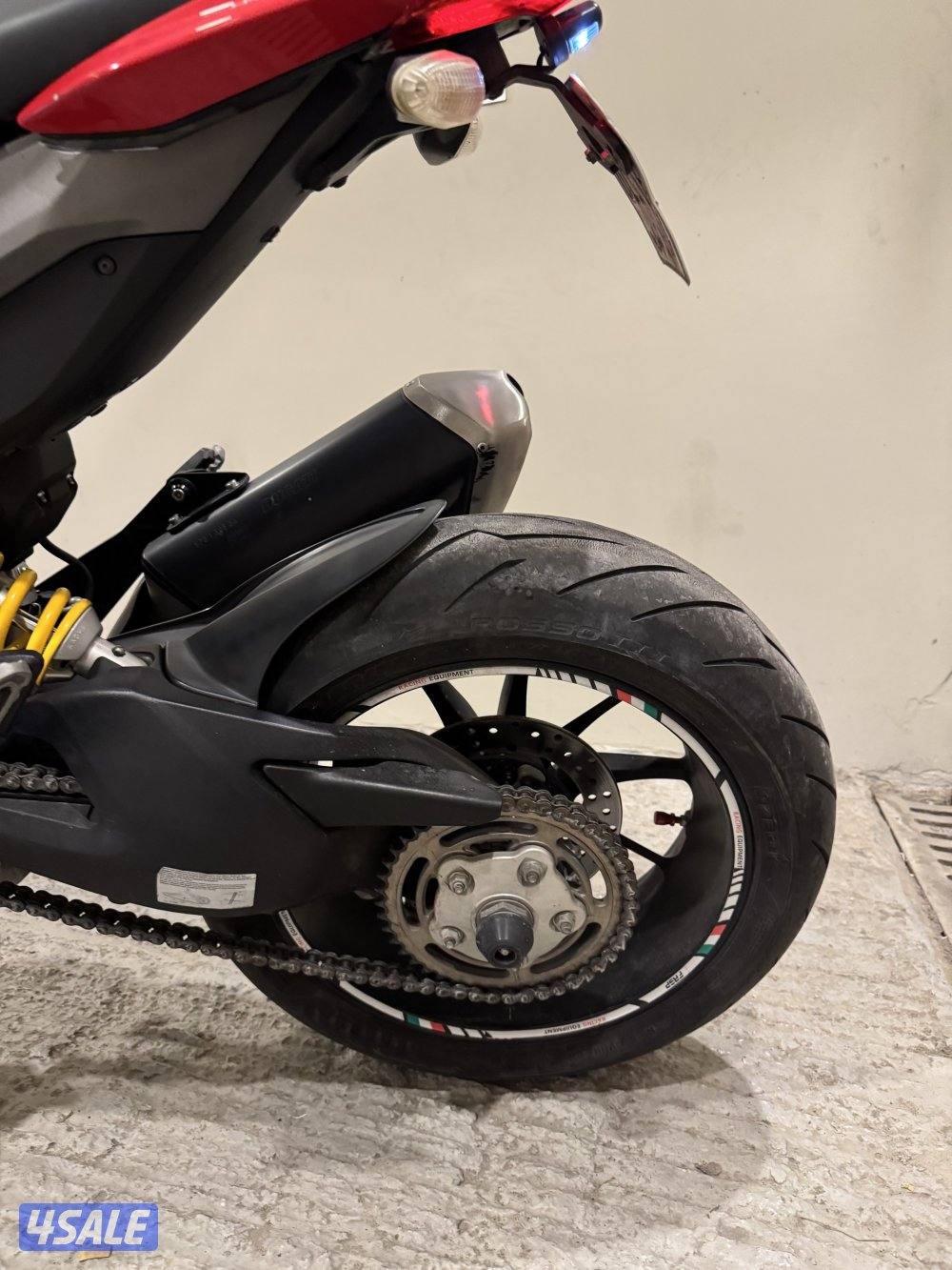 Ducati - Hypermature 8212