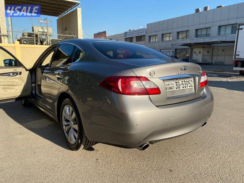 للبيع: إنفينيتي Q70 موديل 20140
