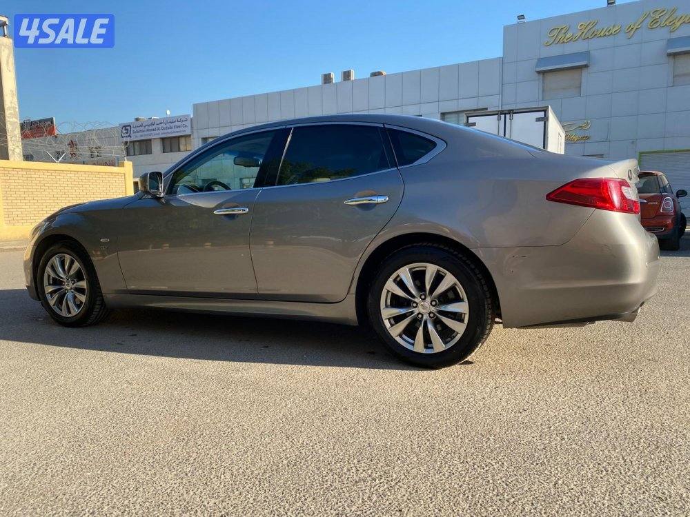 للبيع: إنفينيتي Q70 موديل 20143