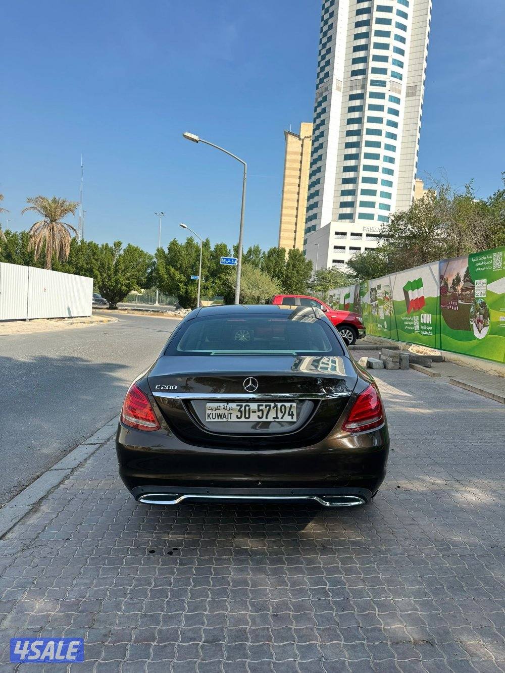 للبيع مرسيدس C200 موديل 2015 وارد البشر صبغ الوكالة ماعدا ثلاث قطع3