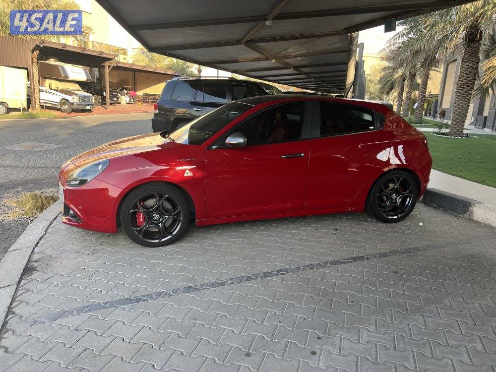 الفاروميو جوليتا 20195