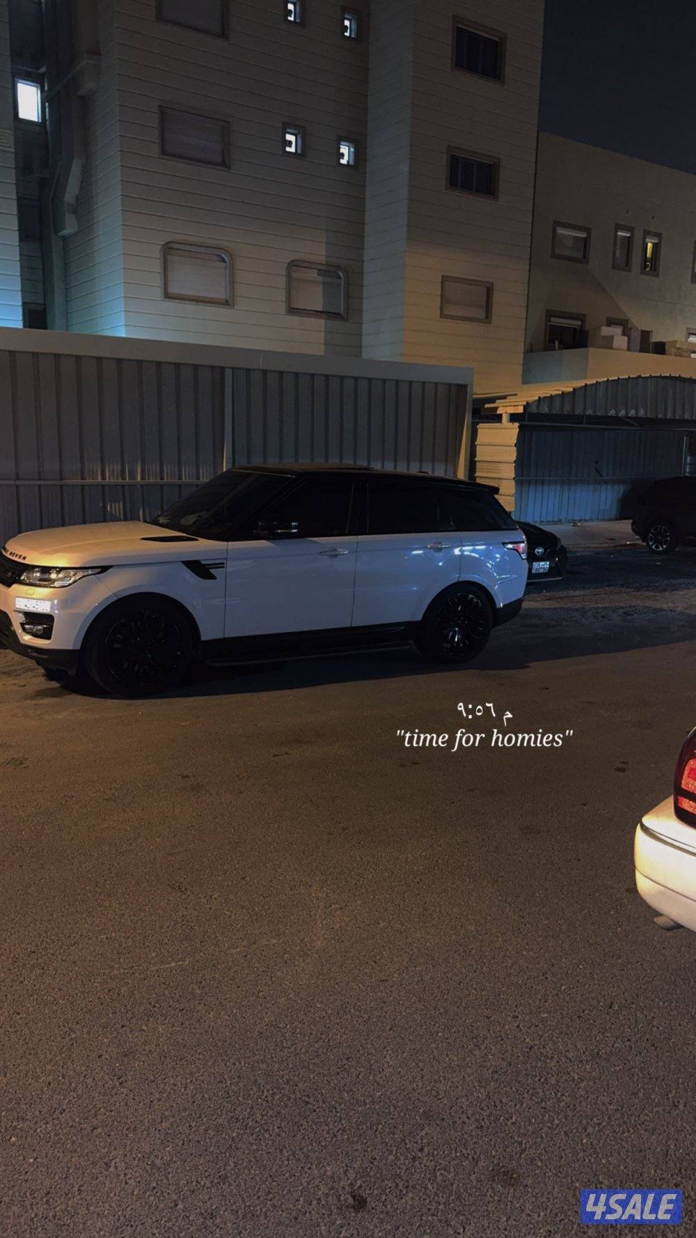 للبيع رنج روفر موديل2016 ألونه ابيض داخليه احمر شوط الفحص1