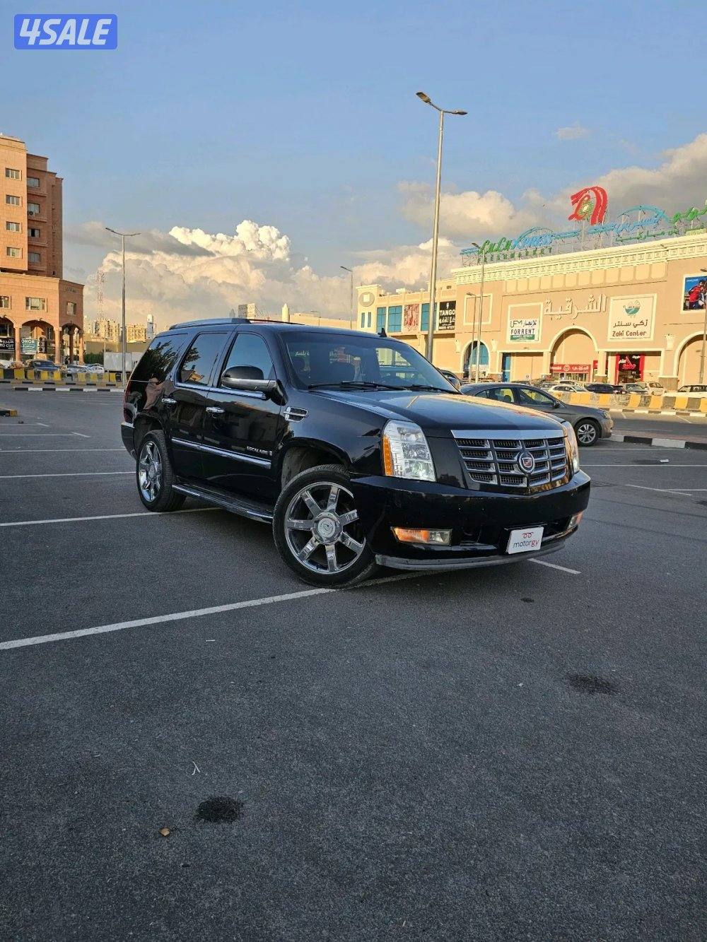 Cadillac Escalade1