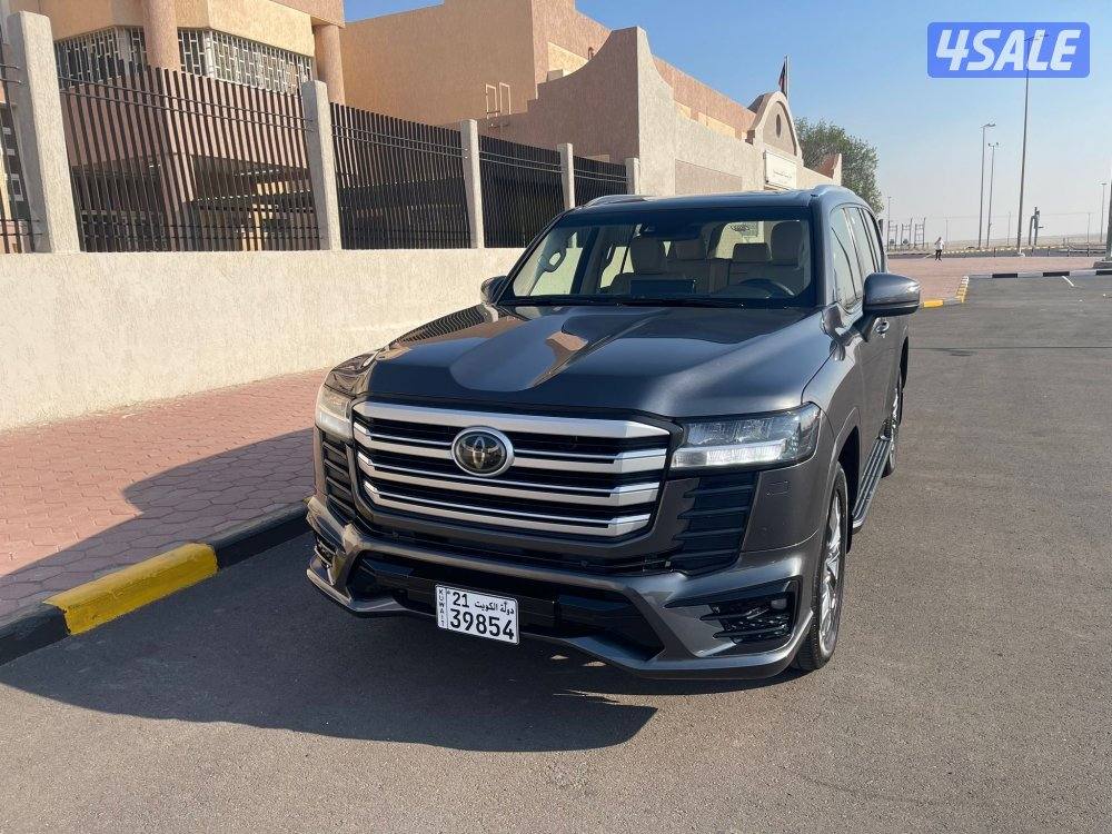 لاندكروزر 2022 GXR ايرو اس بدون تيربو0