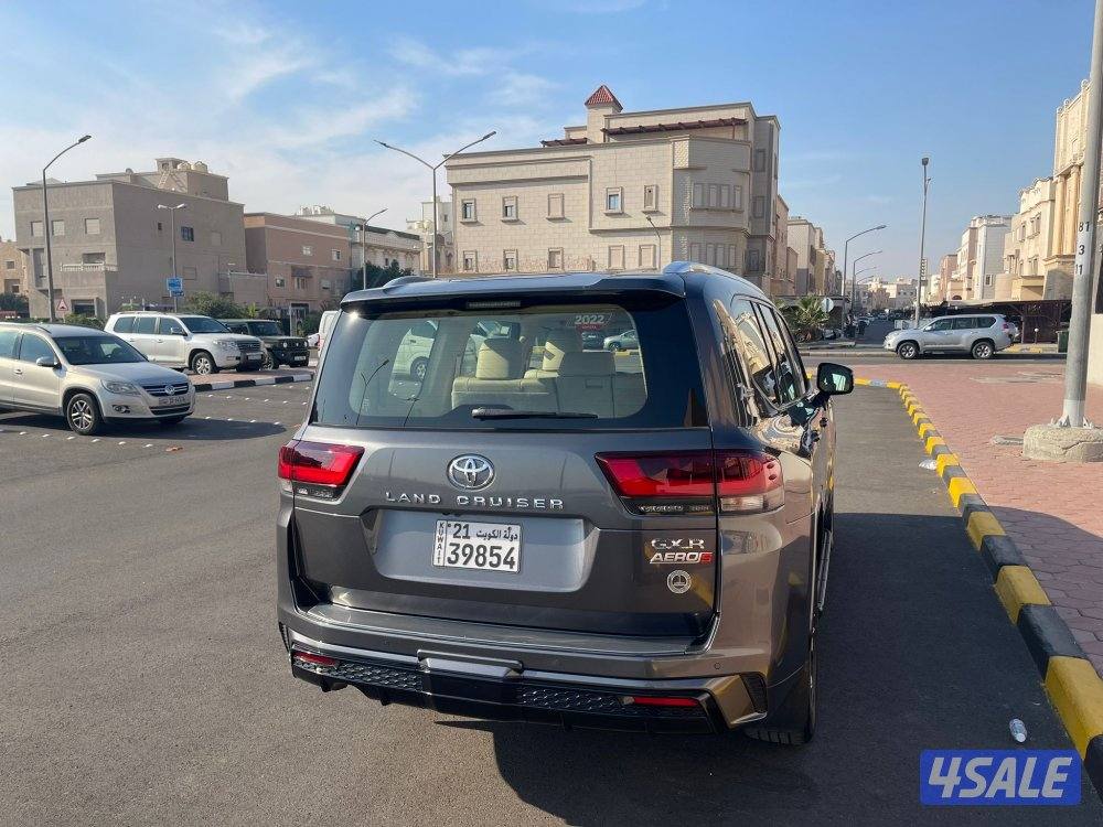 لاندكروزر 2022 GXR ايرو اس بدون تيربو1