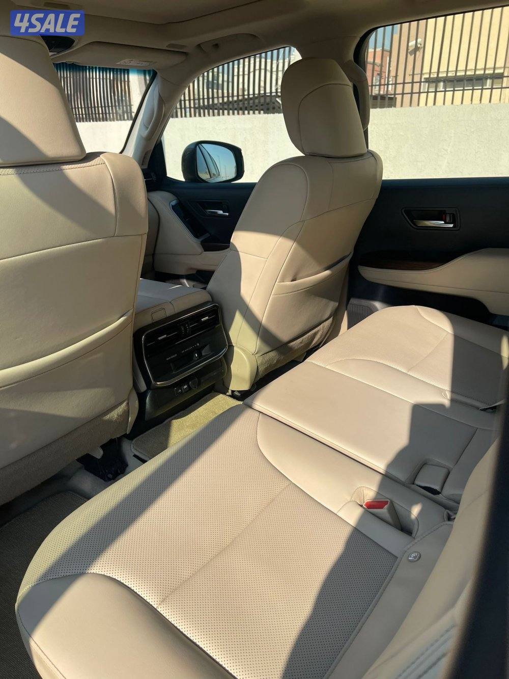 لاندكروزر 2022 GXR ايرو اس بدون تيربو3