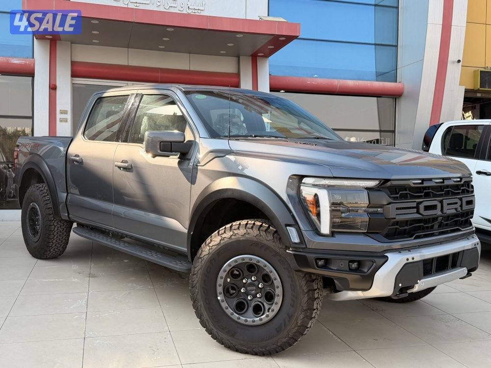 Ford Raptor 37’1