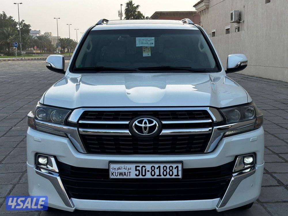 لاندكروز 2021 GXR 8 سلندر2