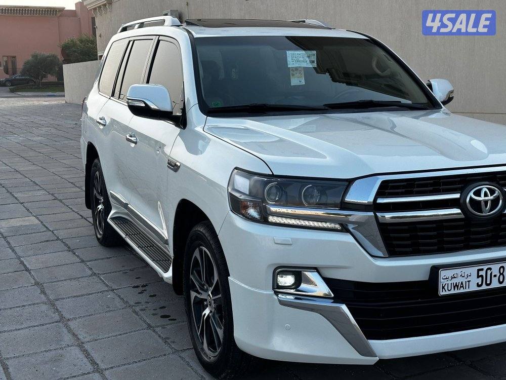 لاندكروز 2021 GXR 8 سلندر4
