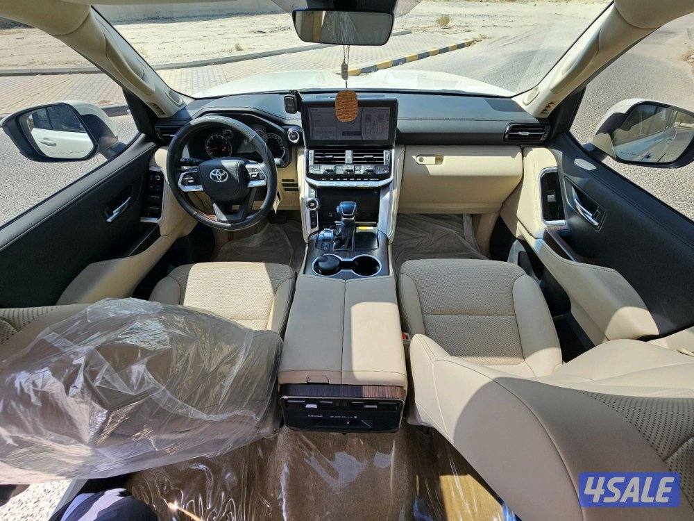 Toyota Land Cruiser twin turbo8