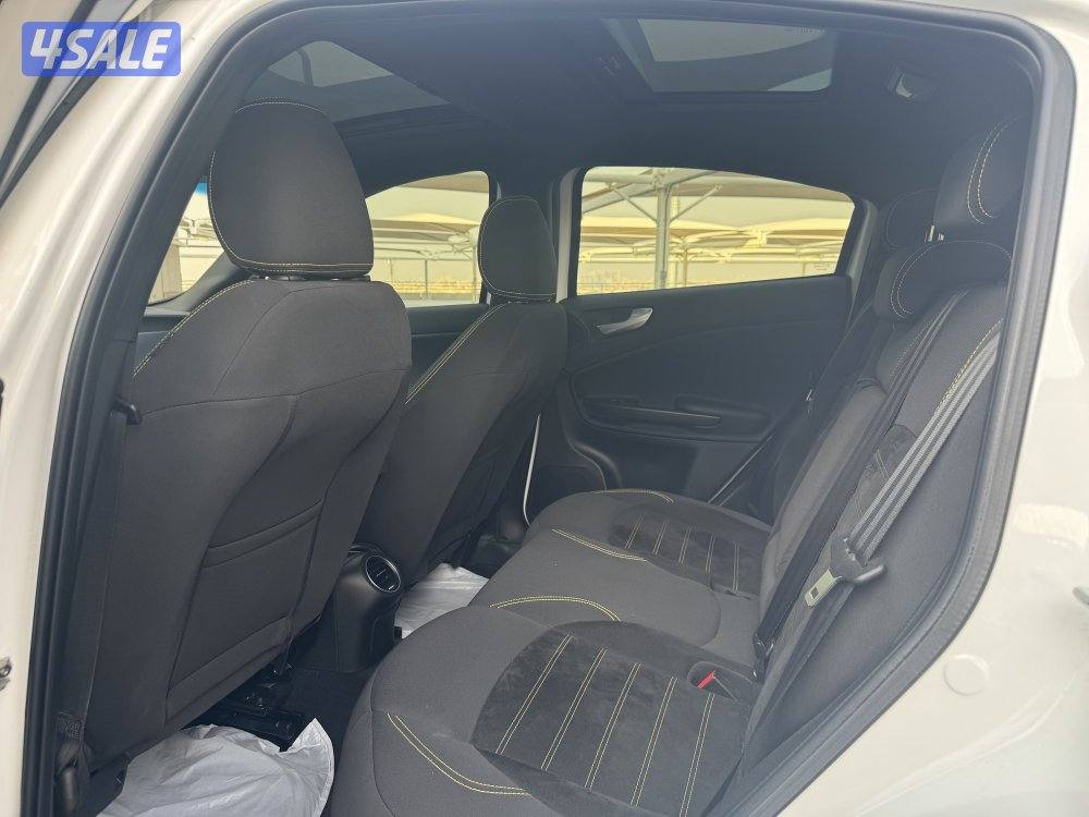 ألفاروميو جولييتا  م:2021 عداد:21 ألف تحت الكفاله سيرفس مجاني6