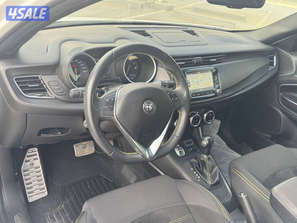 ألفاروميو جولييتا  م:2021 عداد:21 ألف تحت الكفاله سيرفس مجاني9