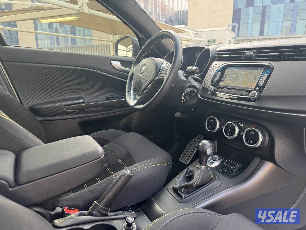 ألفاروميو جولييتا  م:2021 عداد:21 ألف تحت الكفاله سيرفس مجاني13