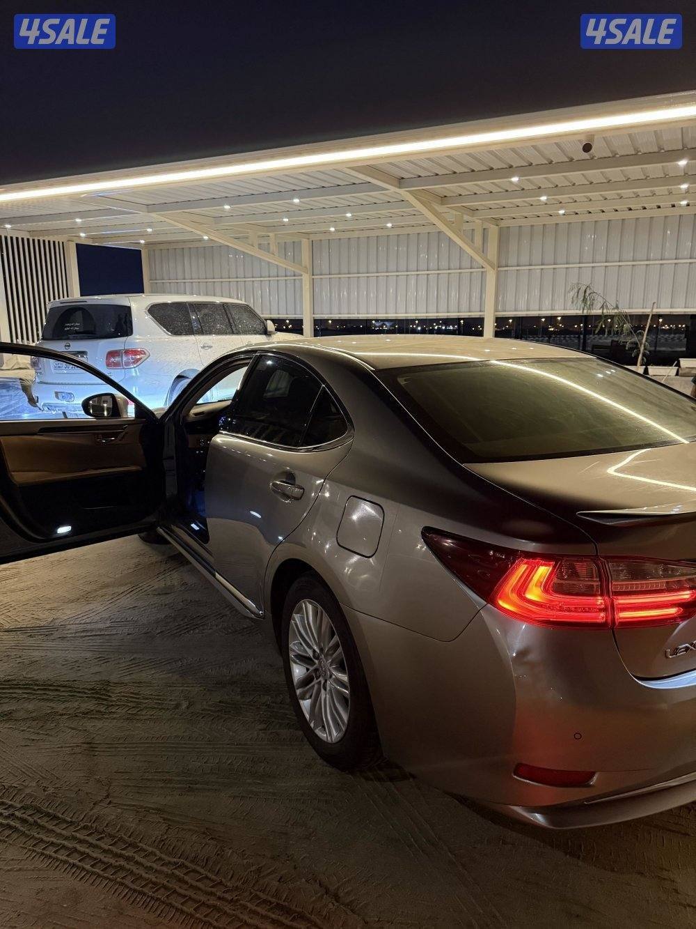 لكزس es250 ماشي ١١٨5