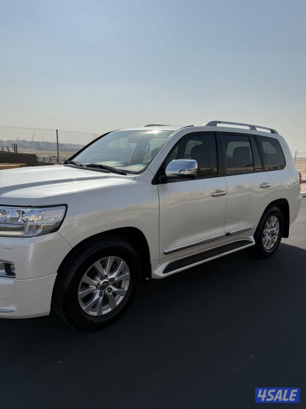 لاند كروزر GXR V8 الساير1