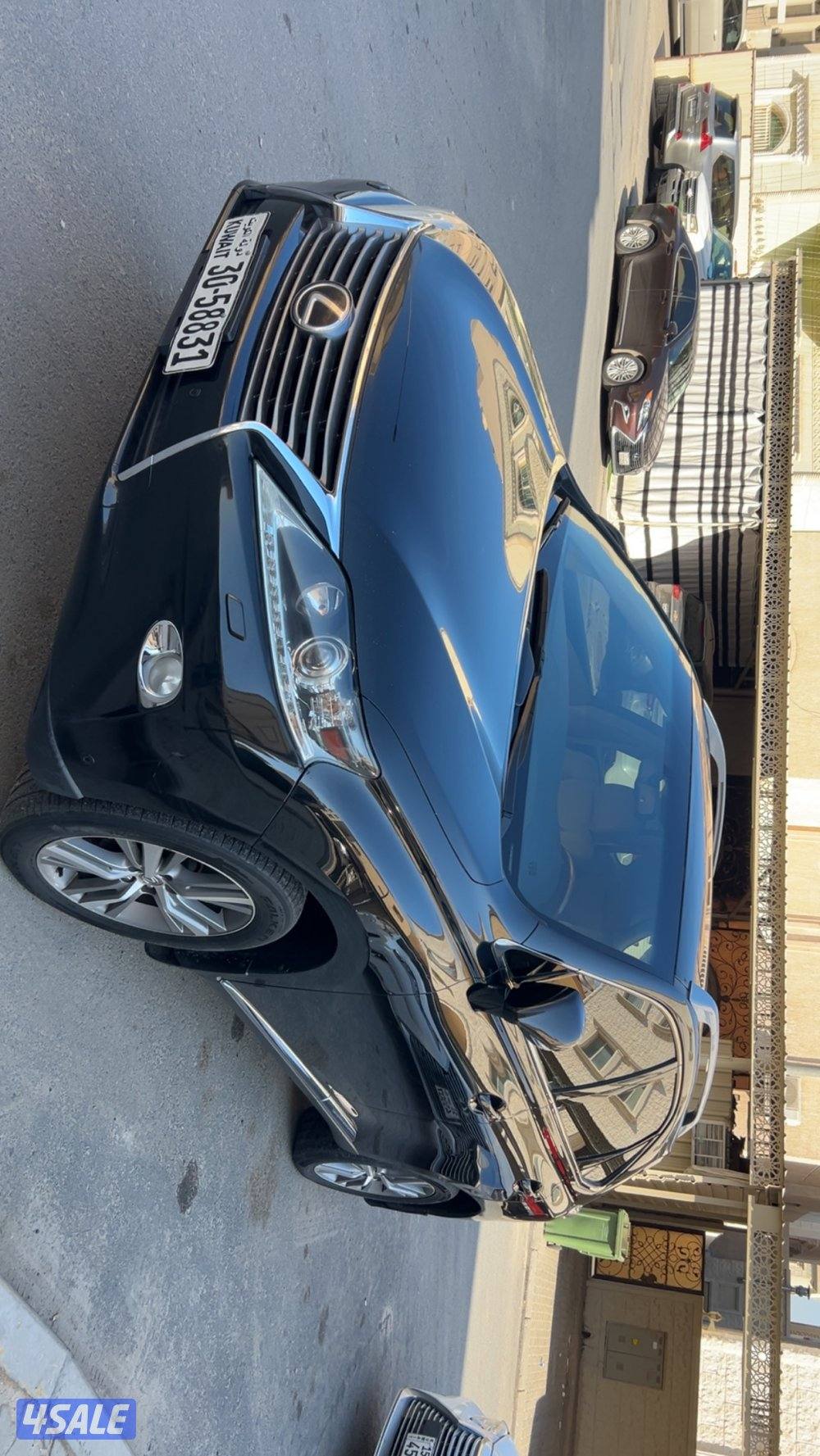 للبيع جيب لكزس شرط الفحص2