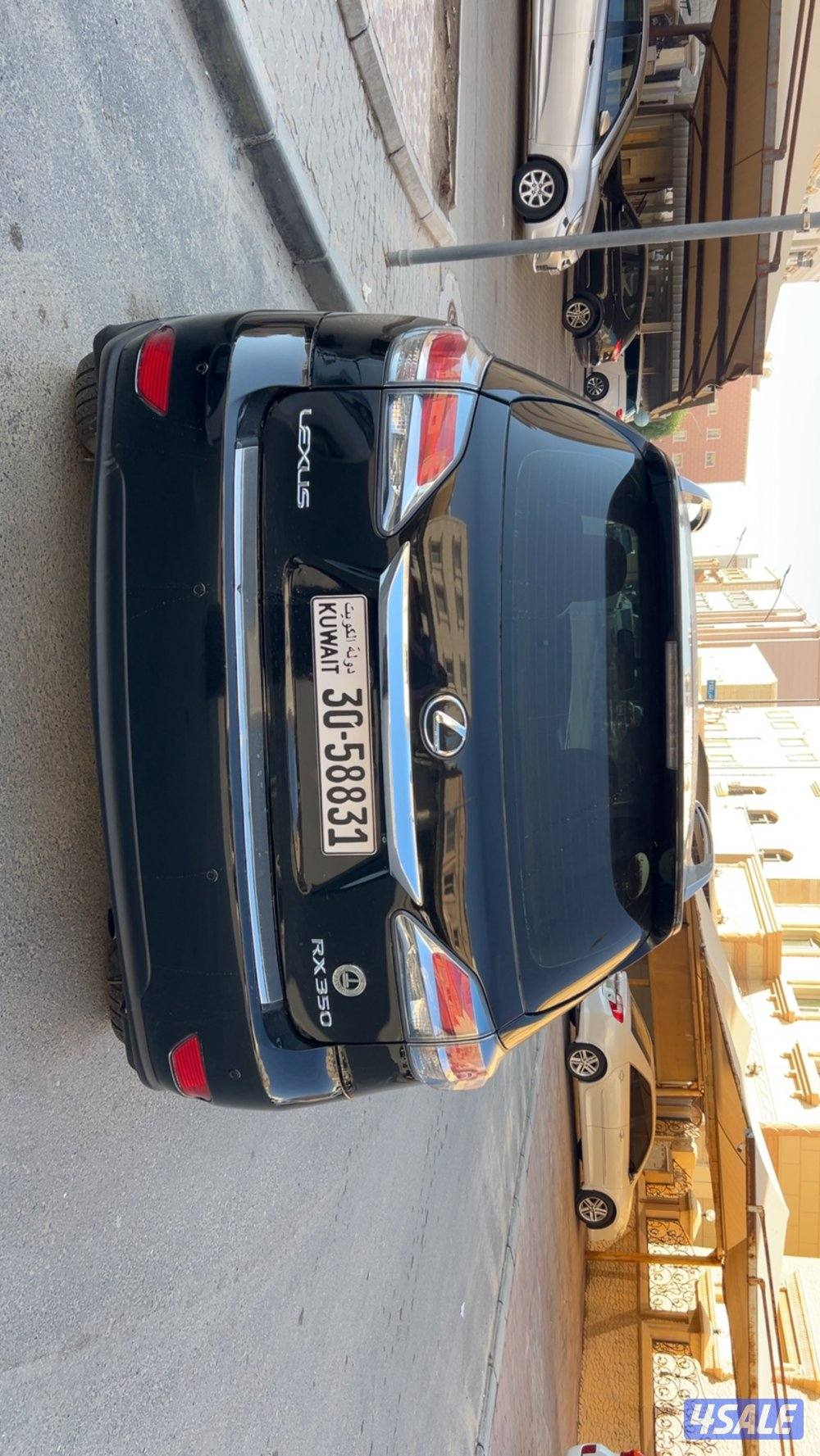 للبيع جيب لكزس شرط الفحص4