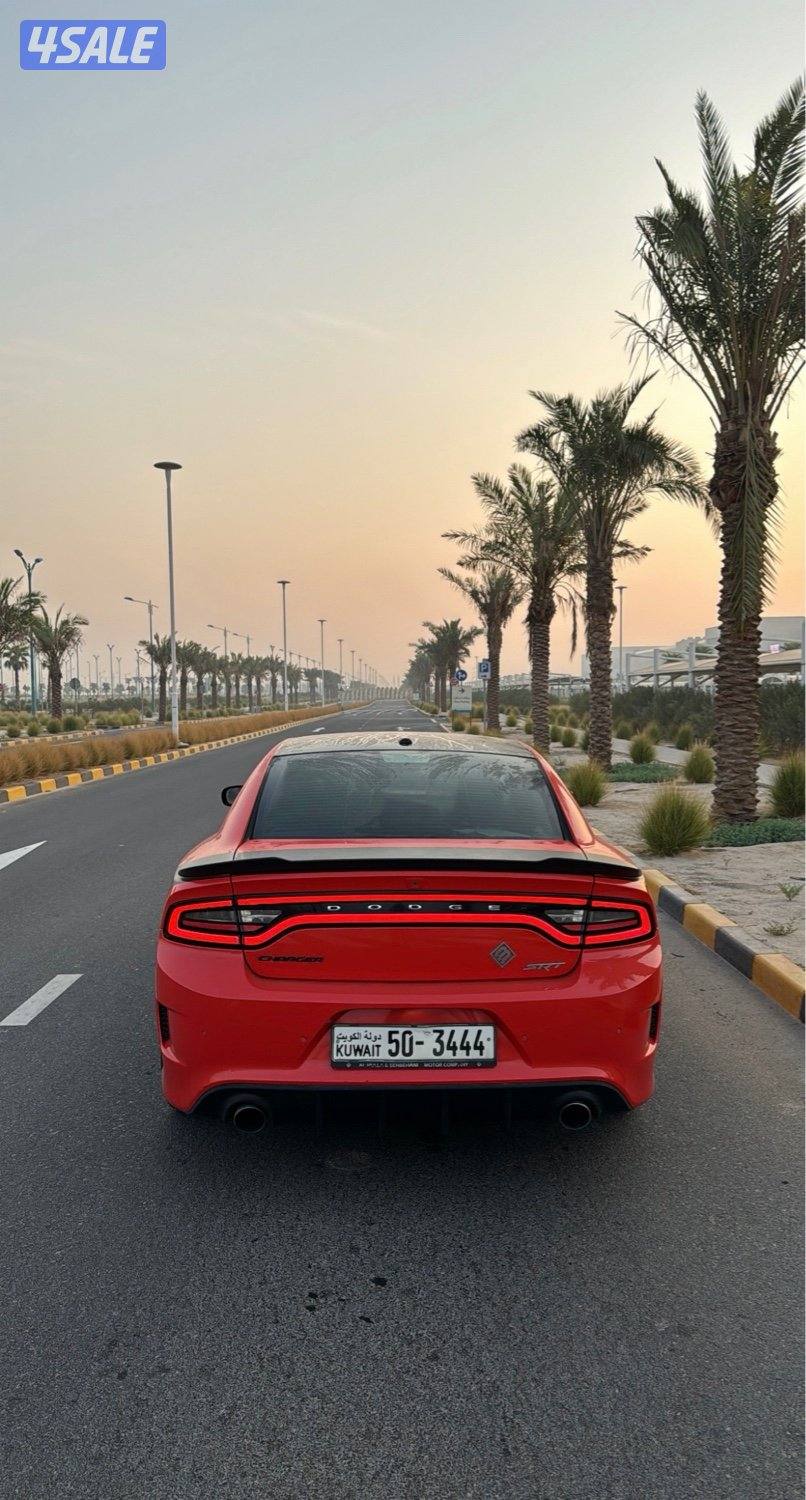 للبيع تشارجر دايتونا3