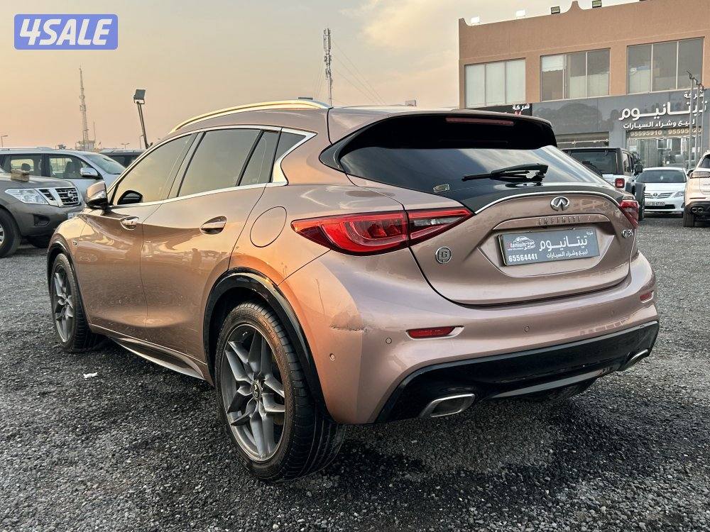 للبيع انفينيتي Q304